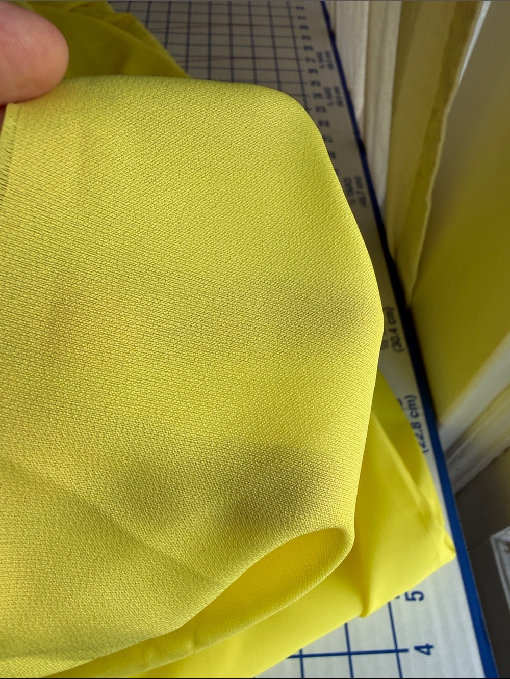 Vintage Lemon Yellow Formal Dress Fabric 4 Yards x 42 Polyester Crepe Evening - Picture 12 of 13